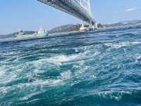 日本三大急流之一：德島鳴門漩渦🌀