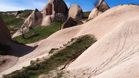 Jeep Tour Cappadocia.. Explore Cappadocia from a unique perspective ✨💛 — traveler post in Abruzzo