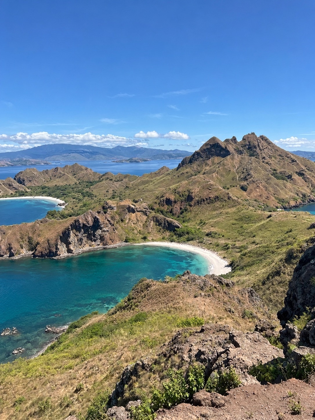 🌴 Flores Island, Indonesia 🇮🇩 | A natural paradise you must visit at least once!