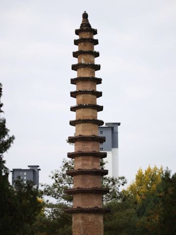 China’s Slenderest Stone Pagoda? The Remarkable Ta’erwan Sculptural Pagoda 🏯