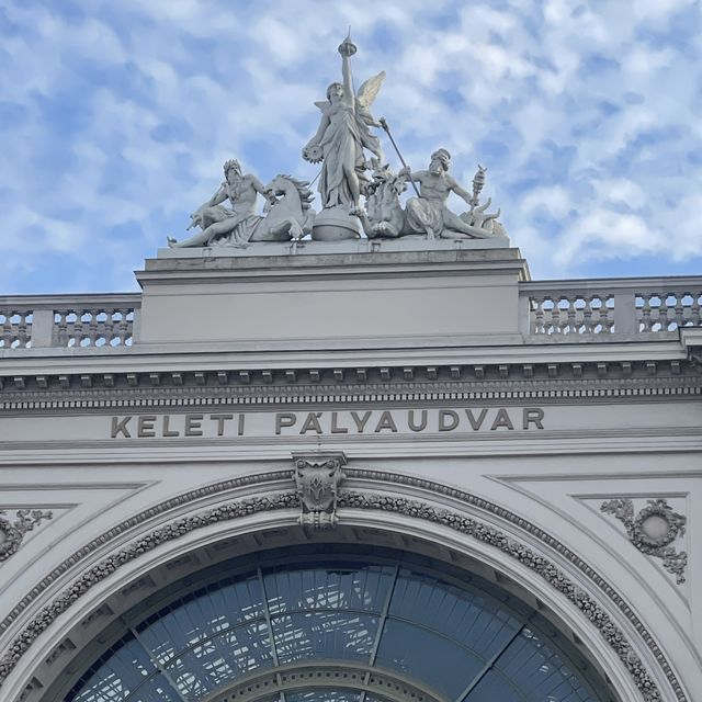 Keleti Palyaudvar Budapest train station 