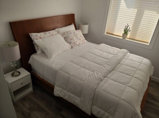 Furnished one bedroom apartment in Kanata