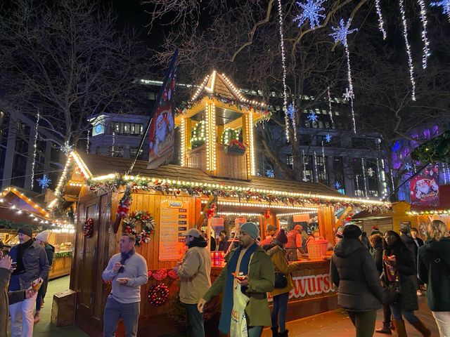 🎄Leicester Square's Christmas Market Delight