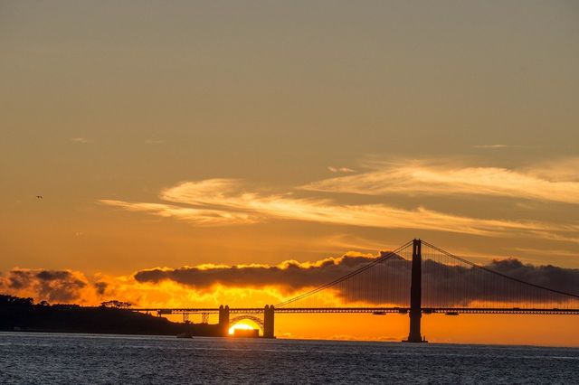 Golden Gate Sunset Dreams 📸