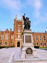 A Day in Belfast: History, Culture & Hidden Gems