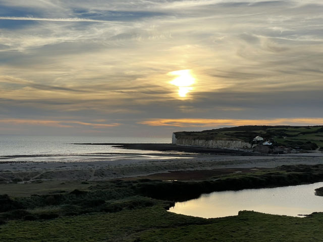 A Stunning London Day Trip to Seven Sisters Cliffs