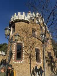 Exploring the colorful wonder of Park Güell 🎨🌿✨