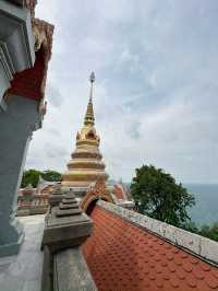 Stunning temple in Phrachuap Khiri Khan