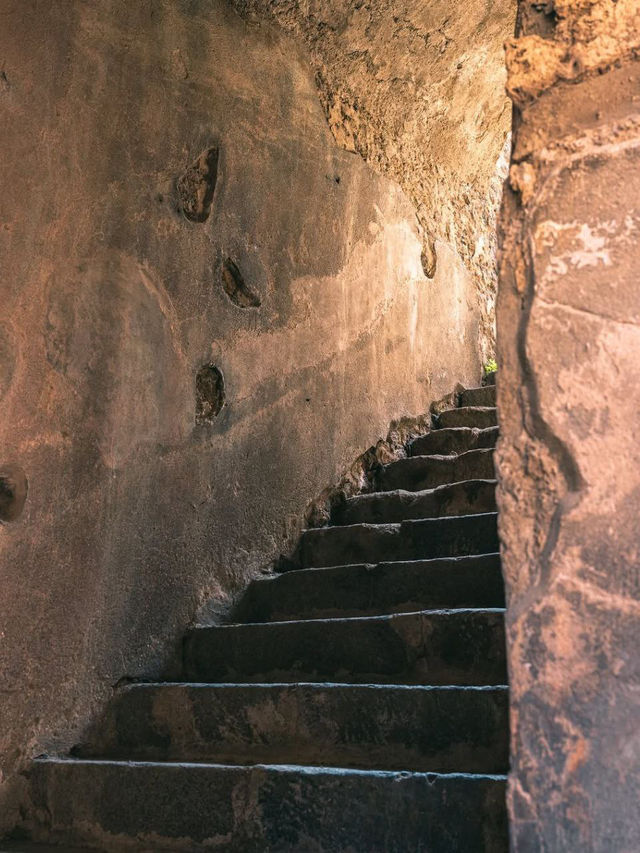 🧱 Pompeii – The Eternal City Frozen in Time
