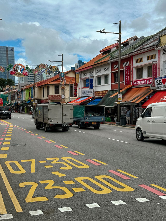 Little India: Colorful Chaos in Singapore