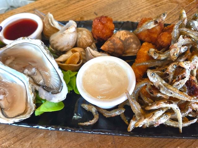 Le Cers: Sun, Sea & Seriously Great Flavours on Plage des Chalets