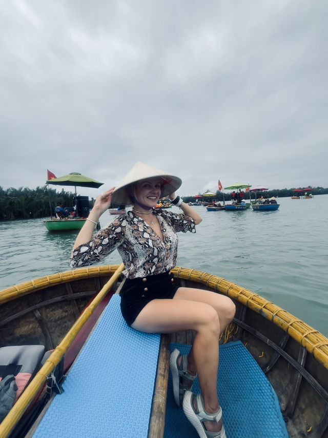 This river boat 🚤 makes you crazy 🤪  This river boat 🚤 makes you crazy 🤪