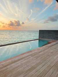 TOP 5 HOTELS IN THE MALDIVES