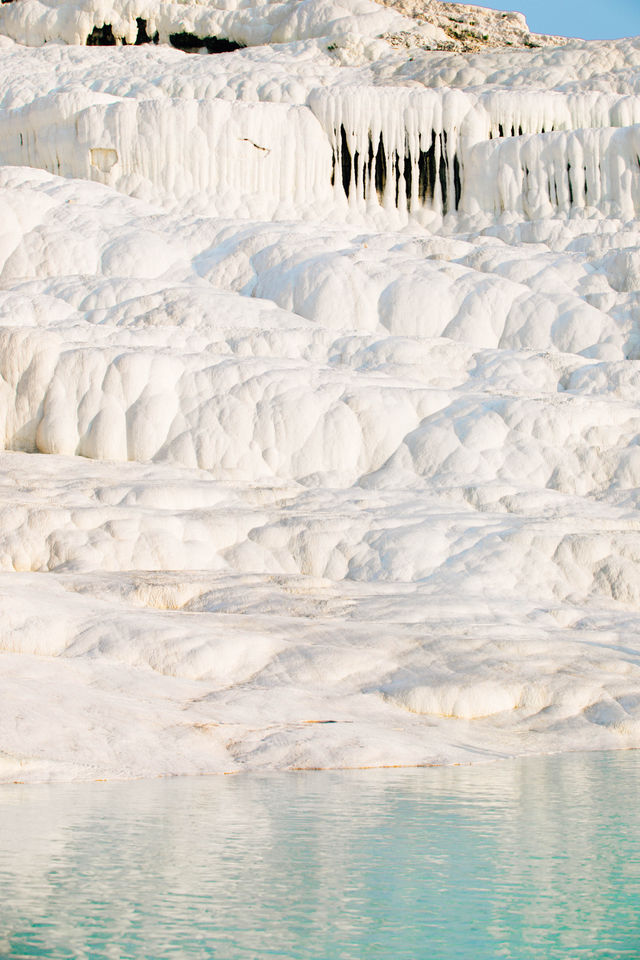 Turkey | Falling into a dreamy cotton castle.