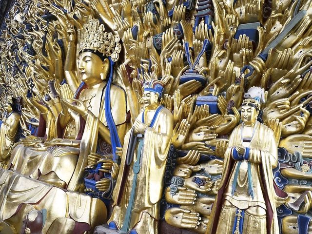 A Must Visit Amazing Carvings 🇨🇳