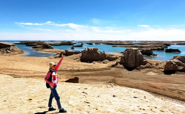 Self-driving tour | The unique water Yadan in the world, red and blue embrace, beautiful