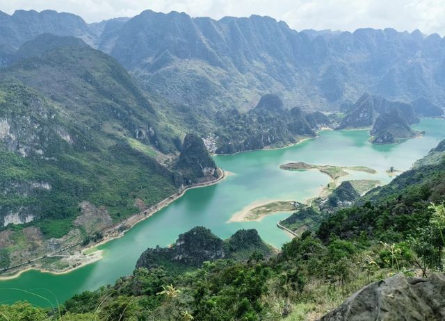 浩坤湖的全景真的很絕！