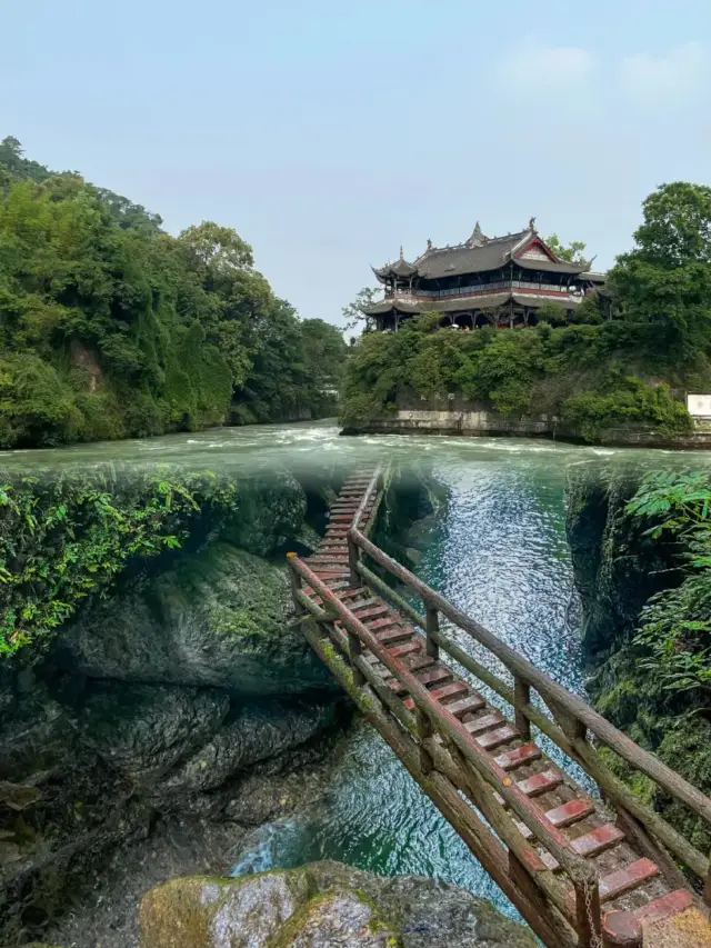 How should I describe Mount Qingcheng? In one word, go!! It's truly worth it