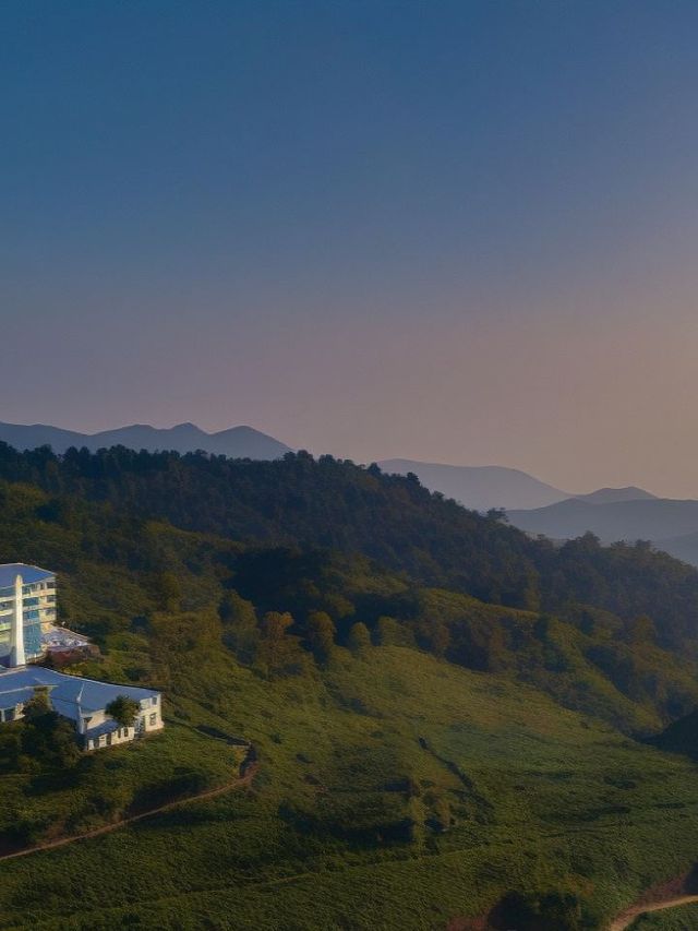 🌿✨ Sri Lanka's Enchanting Heritance Tea Factory Stay 🏨🍃