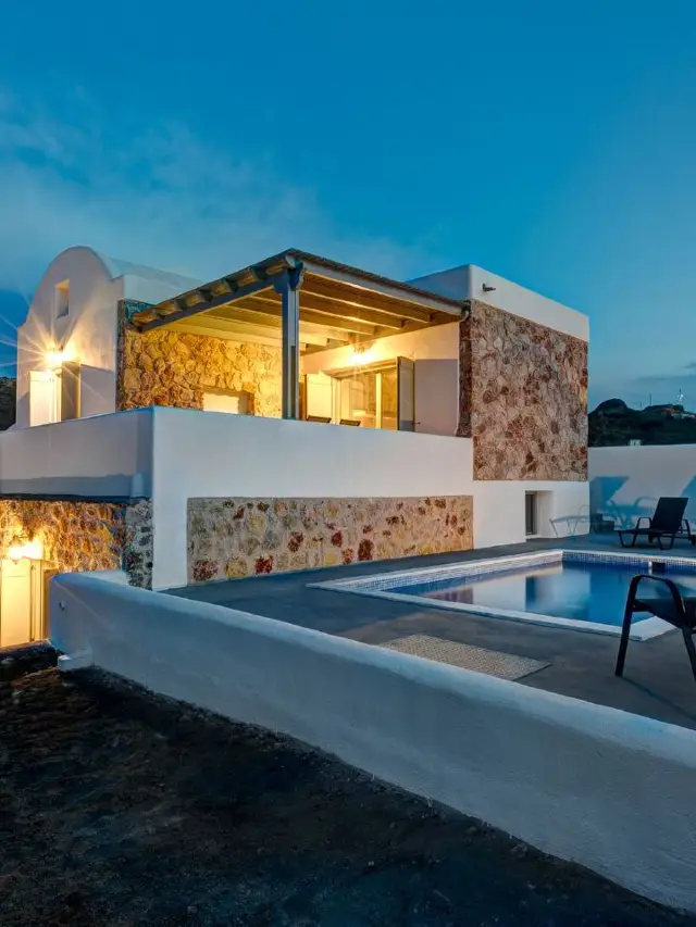 🌟 Santorini's Hidden Gem: Desiterra Resort 🏖️