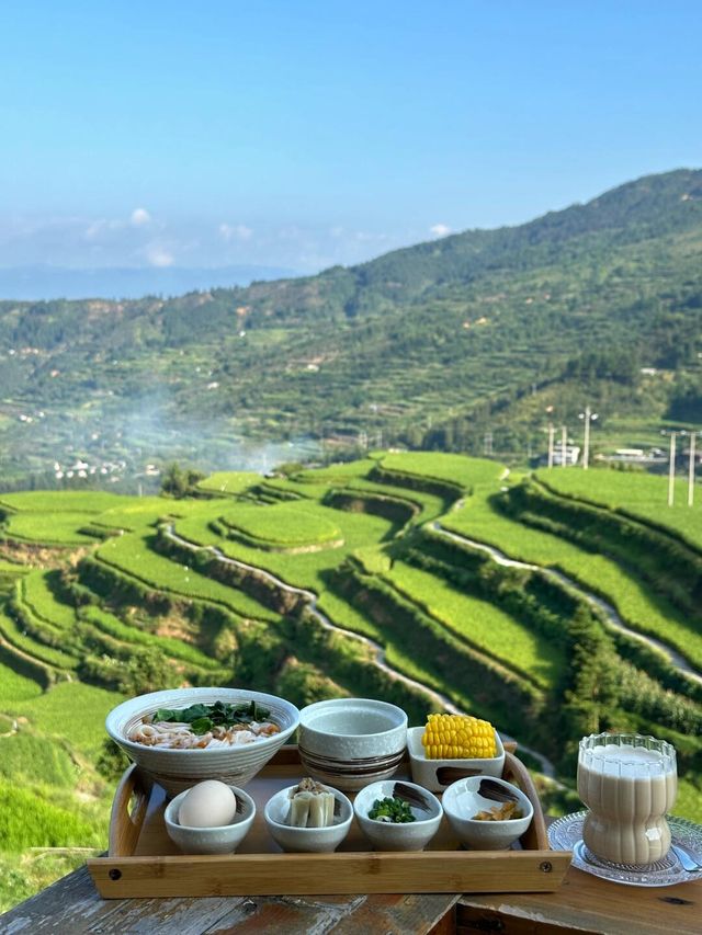 美景美食丨分享夏山民宿的一日三餐。