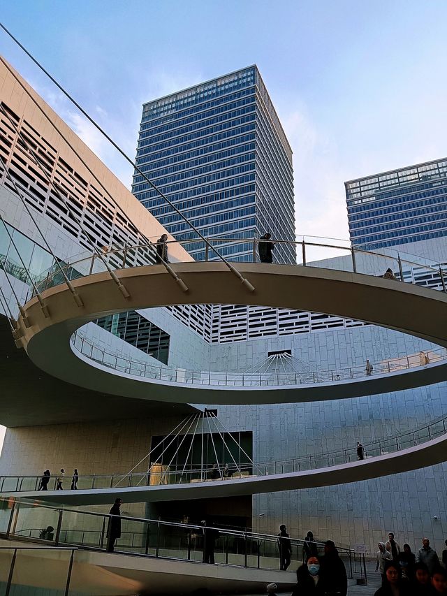 上博東館的秘境—樓頂花園和旋轉梯