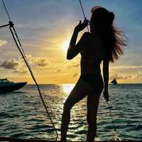 🌅 Sunsets, Sails, and Silhouettes: Boracay, You Were *Sandsational* 😜