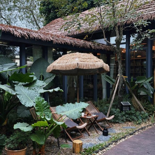 珠海這家咖啡館居然有清邁既視感🌳