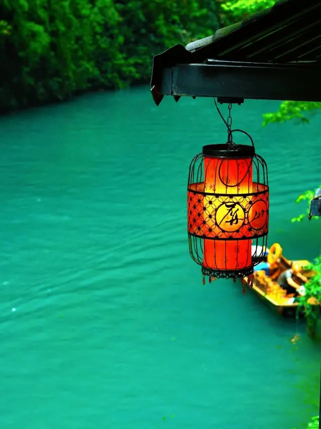 Enshi Tujia and Miao Autonomous Prefecture Travel Guide for Seniors