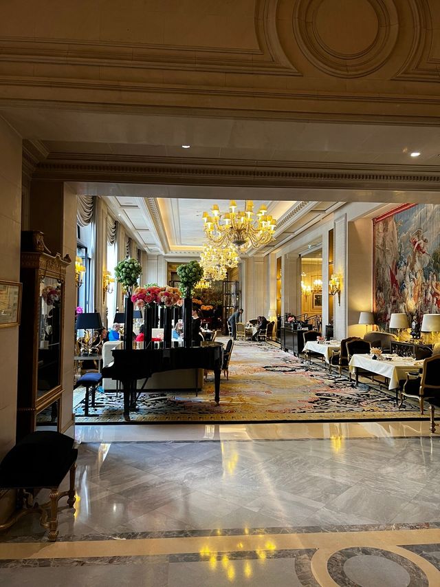 四季酒店 | 巴黎喬治五世，極致奢華愉悅體驗   酒店：巴黎喬治五世四季酒店   地址：31 A