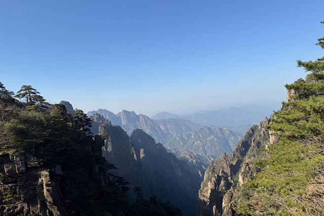 黃山奇松怪石，大自然嘅鬼斧神工