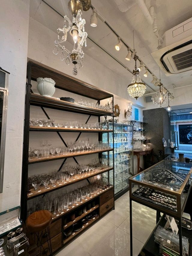大阪心齋橋尋寶：GALLERY T.K.ART古董水晶與玻璃藝術殿堂 