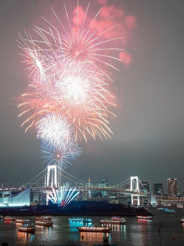 超過2萬發！日本夏夜天花板級花火大會