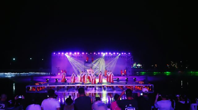 世界公園奇妙夜，不看後悔的打鐵花！