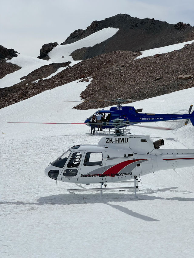 헬리콥터로 즐기는 와나카 절경 — 와나카 헬리 하이킹 가이드