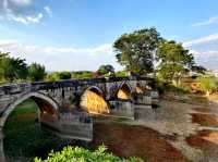 雲之南-建水古城外的雙龍橋和鄉會橋車站