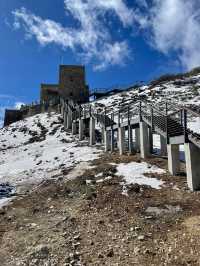 遇見香格里拉的石卡雪山：一座能「看八座雪山」的財神山