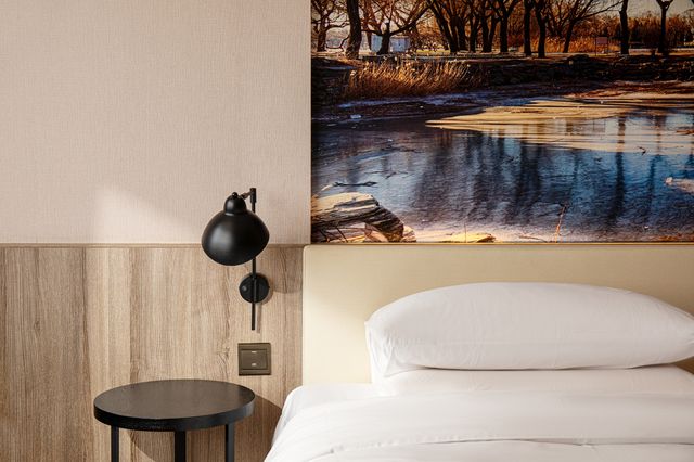 來北京絕對要住的寶藏酒店距離各大景點步行可達，重點是小哥哥們帥服務還好，愛了愛了～  這次北京4日