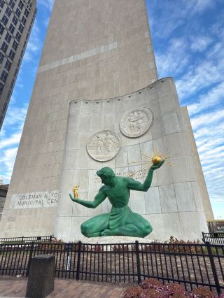 🇺🇸 ชีวิตโรแมนติกในเมืองดีทรอยต์ | สัมผัสเมืองวินด์เซอร์ ประเทศแคนาดา: สำรวจโลกแห่งอาหารการกินในเมืองแห่งยานยนต์ 🚗🍔