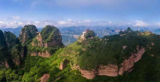 Lüliang has a long history and rich culture, making it a must-visit tourist destination in this lifetime