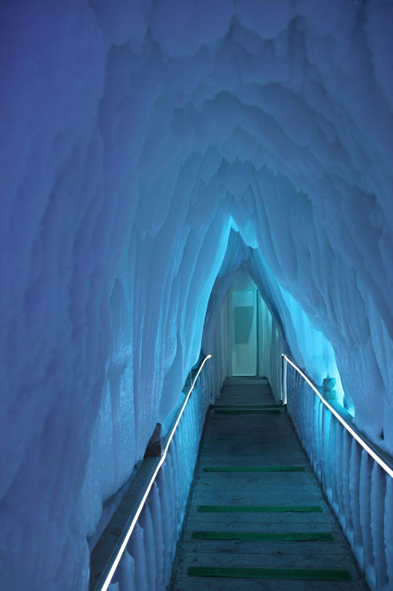 Shanxi Linfen Wannian Ice Cave Guide