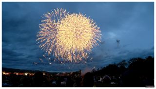 Spectacular summer fireworks! 20,000 fireworks light up the Sumida River✨
