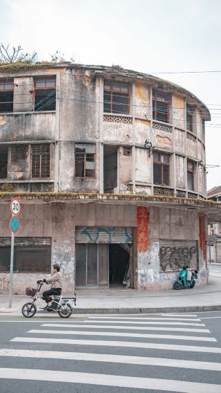 Must-visit architecture in Foshan, photo spots for Foshan arcade buildings near Ancestral Temple