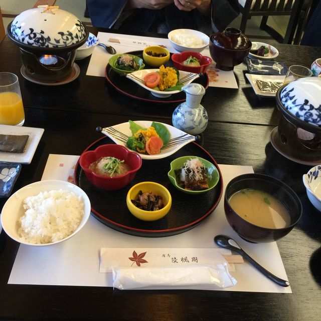 性格比極高的金湯溫泉旅館