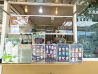 ร้านขาว เรียกกันเอง 