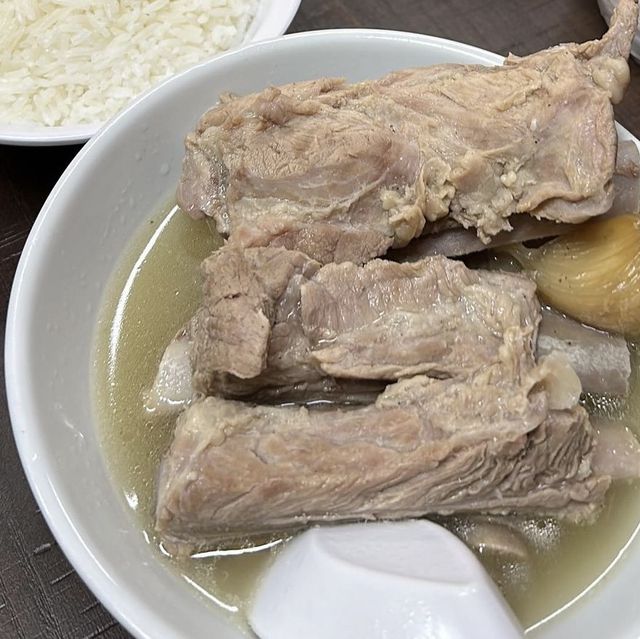 新星級滋味❤️❤️新加坡🇸🇬必食松發肉骨茶🤫