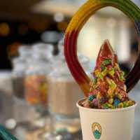 📍香港尖沙咀｜TWIST & BUCKLE · 最新入圍米芝蓮街頭小食🏆 彩虹色彩多種口味Churro🌈