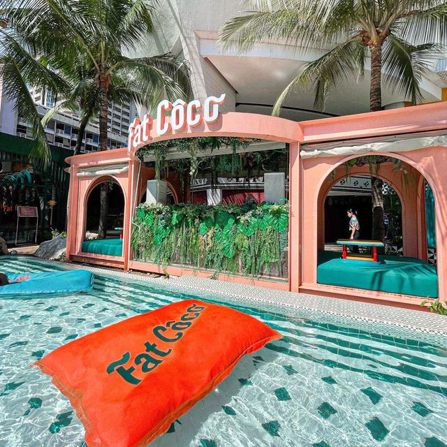 Fat Coco - คาเฟ่สดใสได้ฟีลซัมเมอร์ที่พัทยา