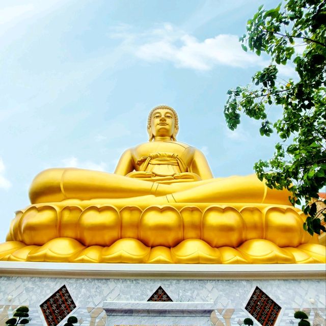 วัดปากน้ำภาษีเจริญ พระพุทธรูปสูงที่สุดใน กทม.