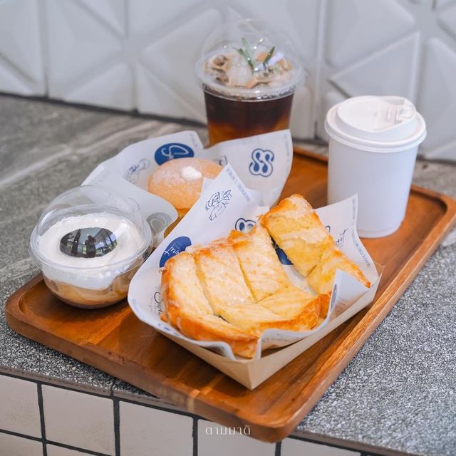 CMU Cafe & More 🥤